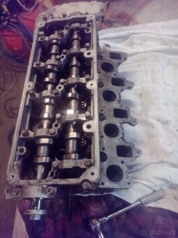 Hlava Octavia 2 1.6tdi a 2.0 TDI CR - 1