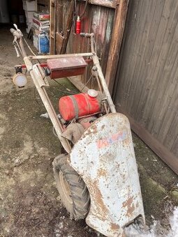 MF70 + žací lišta, vozík, obraceč, zrnovač sena