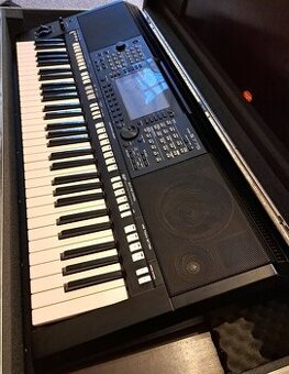 Yamaha psr s775 + pouzdro na klávesy