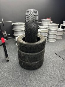 Sada pneu Bridgestone 235/55/18 104H