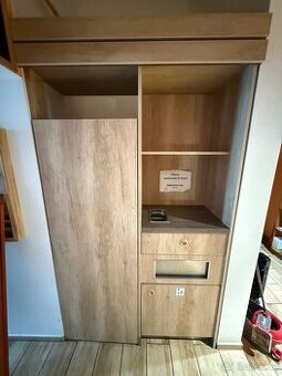 Odkladací skříň použitého nádobí s itegrovaným košem - 1