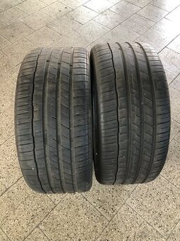 285/40/22 prodám 2ks letních pneu