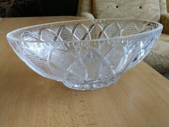 Broušená oválná mísa Bohemia crystal