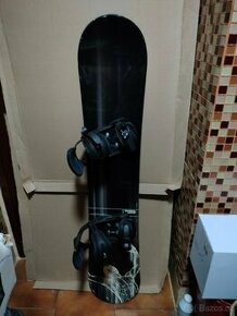 Prodám zánovní snowboard PRJECT 133cm dlouhý.