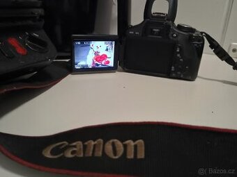 Fotoaparát CANON EOS 600D