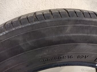 Letní pneu 205/60 R16