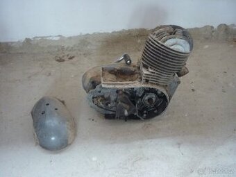 Jawa čz 175 motor - 1