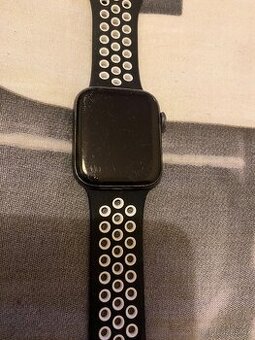 Apple Watch SE na N. D.
