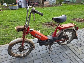 Babetta 207 s kartičkou, červená 11.
