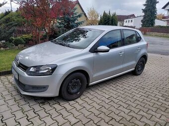 VOLKSWAGEN POLO 1.2i benzin, r.10 VELMI SOLIDNÍ