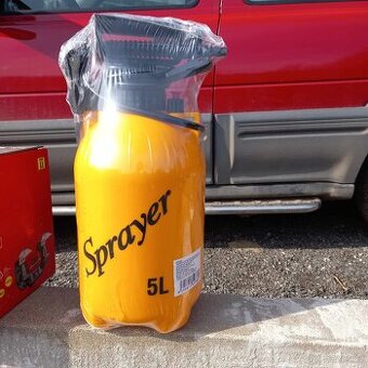 Ruční tlakový postřikovač