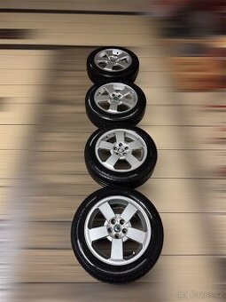 Škoda Octavia 1,alu 5x100, 6,5x16,ET 42,s Pirelli 205/55/ 16