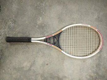 Tenisová raketa