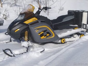 Prodám sněžný skútr SKI-DOO