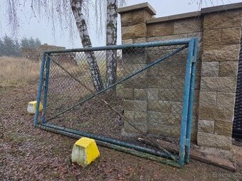 Prodám plotová vrata