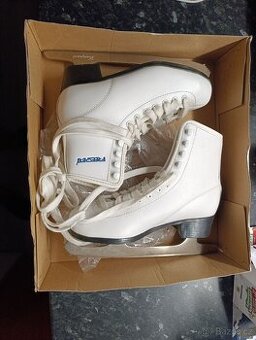 Dámské brusle 36-37