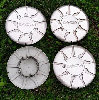 Poklice kryty kol Dacia Logan Sandero