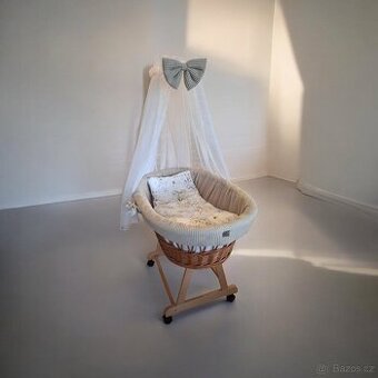Proutěný košík pro miminko