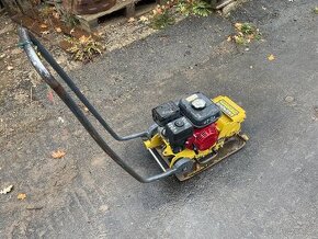 Jednosměrná vibrační deska Bomag BP10/36/2