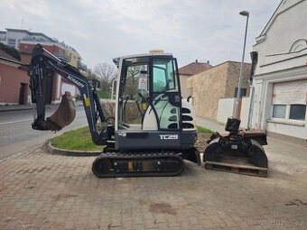 Pásový minibagr Yanmar ( Shaeff -Terex TC29 )