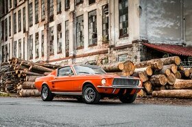 Ford Mustang FASTBACK GT V8