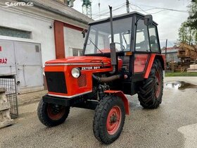 Traktor Zetor Model 6911