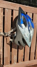 Cyklistická helma Giro (velikost 54-59)