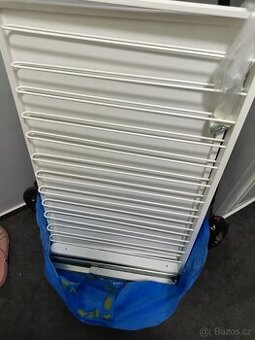 Ikea šuplík na šperky a věšák na kalhoty