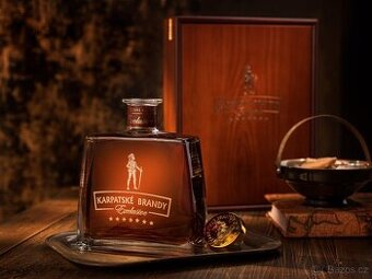 Karpatské Brandy Exclusive 40% 0,7l Nové dřevěný box