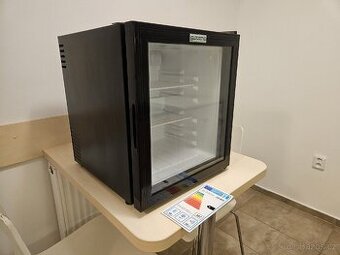 Prosklená lednice guzzanti GZ-48G