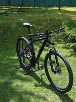SPECIALIZED ROCKHOPPER