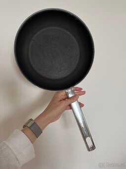 Pánev Ciusinox cca 25 cm - 1