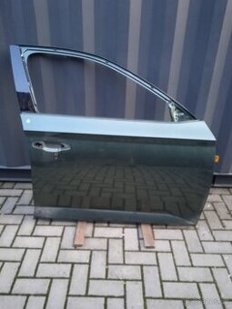 Škoda Superb III, 3 kombi - dveře zelená metalíza - 1