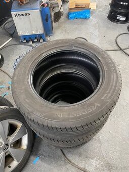 Letní pneu Vredestein 215/65 R17 99V