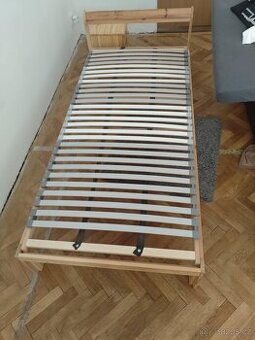 Postel (rám + rošt)
