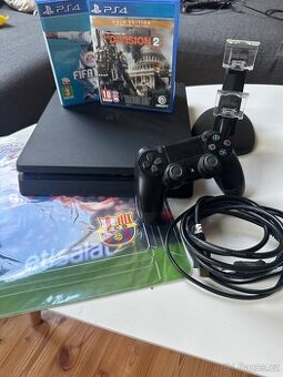 Playstation 4 slim + příslušenství + hry