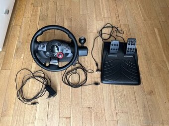 Logitech Driving Force GT – závodní volant