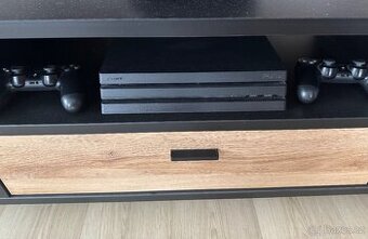 PkayStation 4 Pro