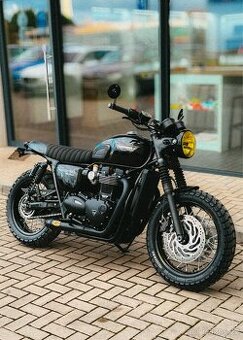 Triumph Bonneville T120 Black