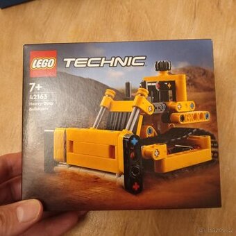 Nový Lego Technic (42163) Výkonný buldoze