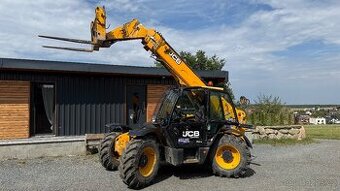 Teleskopický manipulátor JCB 535-95