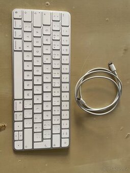 Apple Magic Keyboard – CZ