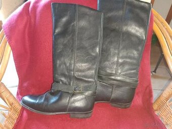 Dámské kožené kozačky