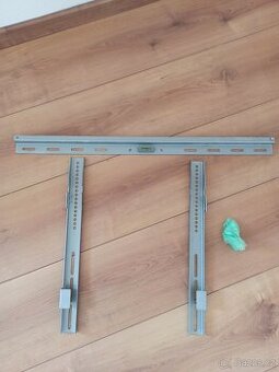 Držák na TV s vodováhou, zn STELL