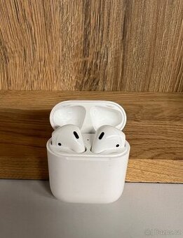Airpods sluchátka 1. generace