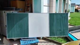 Školní třídílná tabule