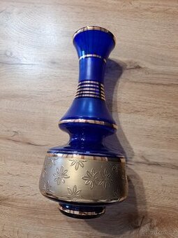 Váza zdobená 14k zlatem