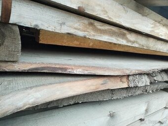 Třešňové fošny  a desky