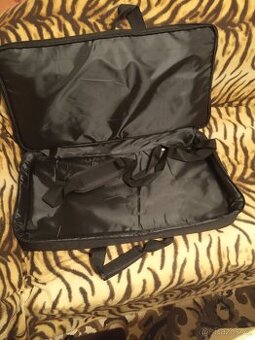 Přepravni obal polstrovaný , (Rockboard)