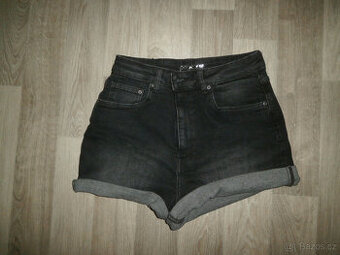 dámské kraťasy
